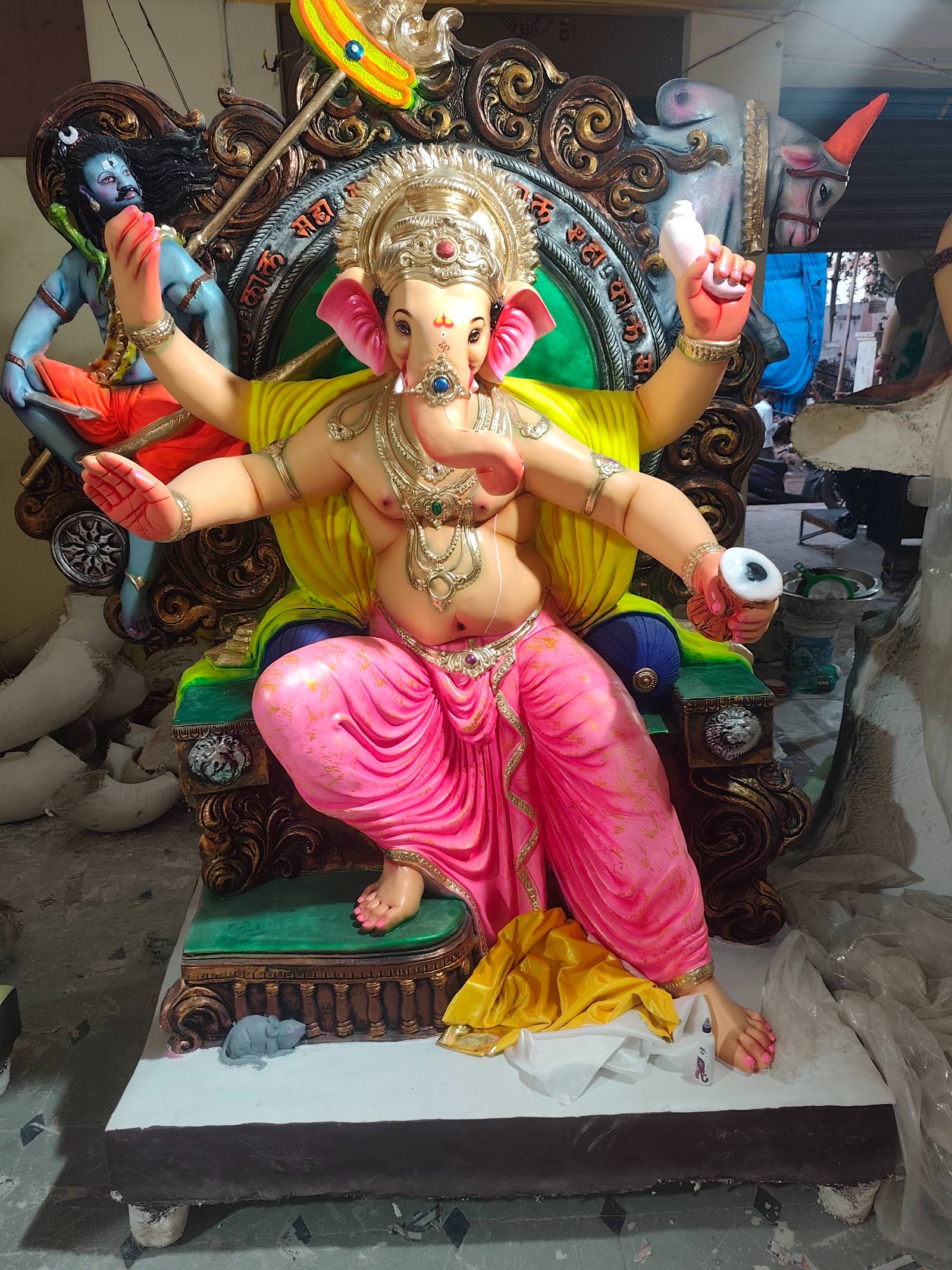 8 ft Ganesh Idol