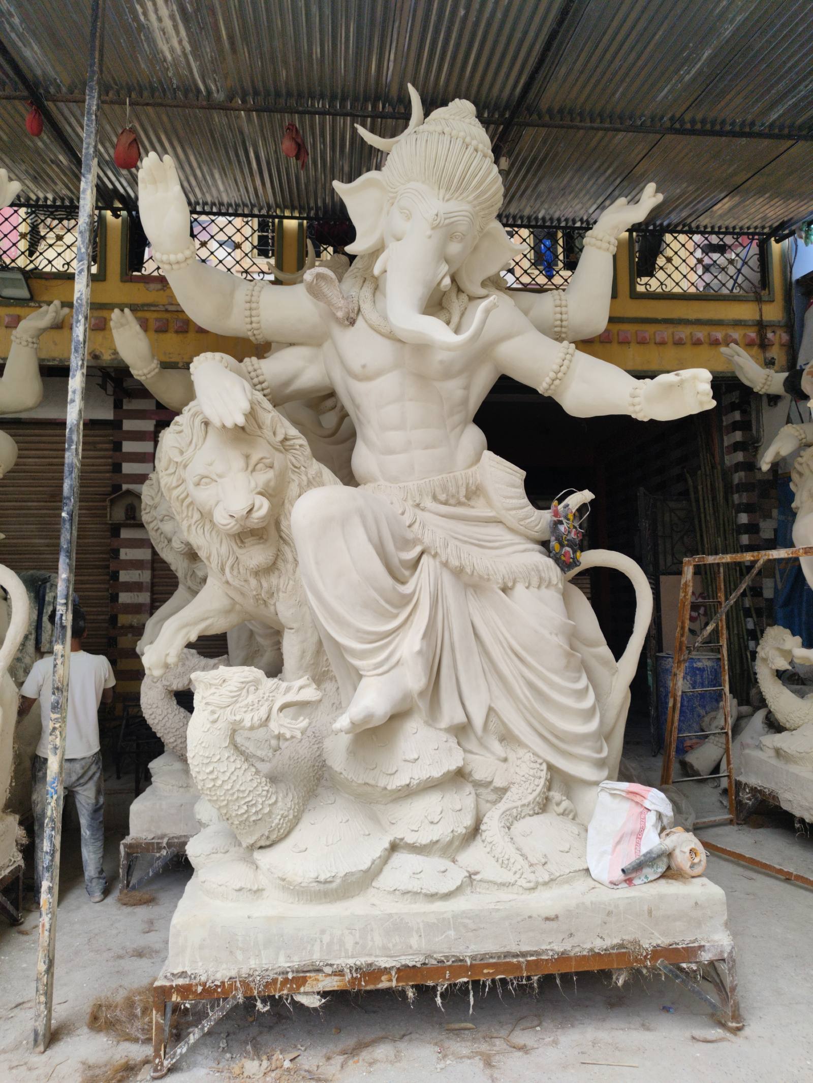 13 ft Ganesh Idol