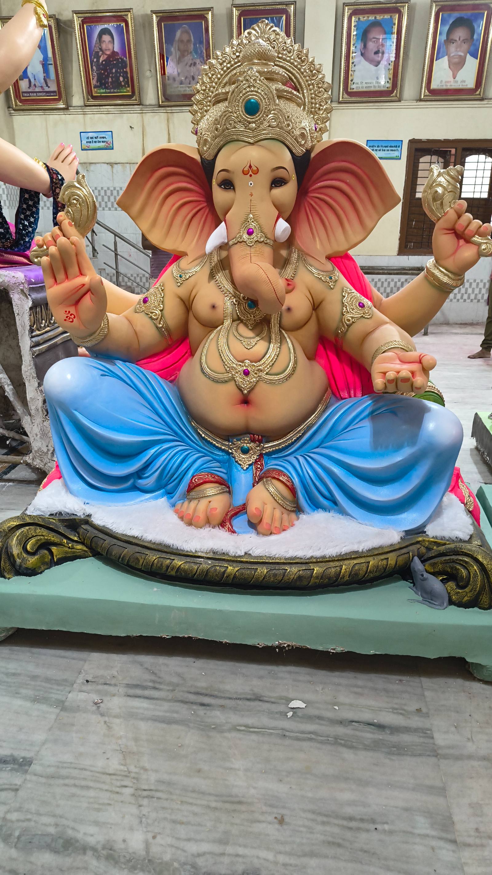 4 ft Ganesh Idol
