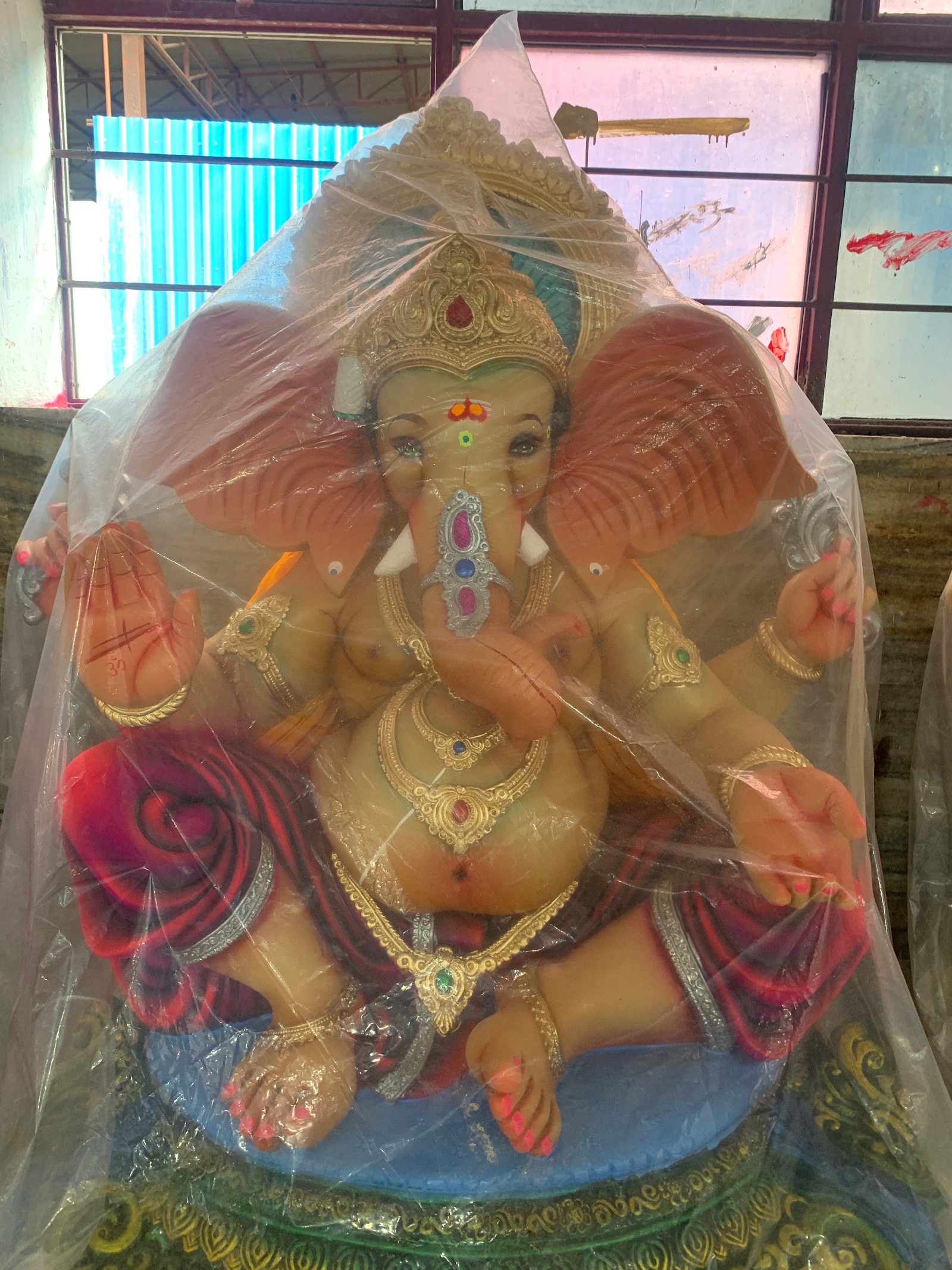 4 ft Ganesh Idol