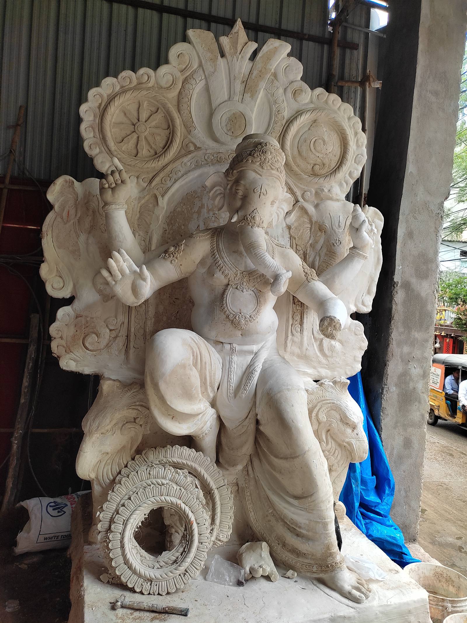 9 ft Ganesh Idol