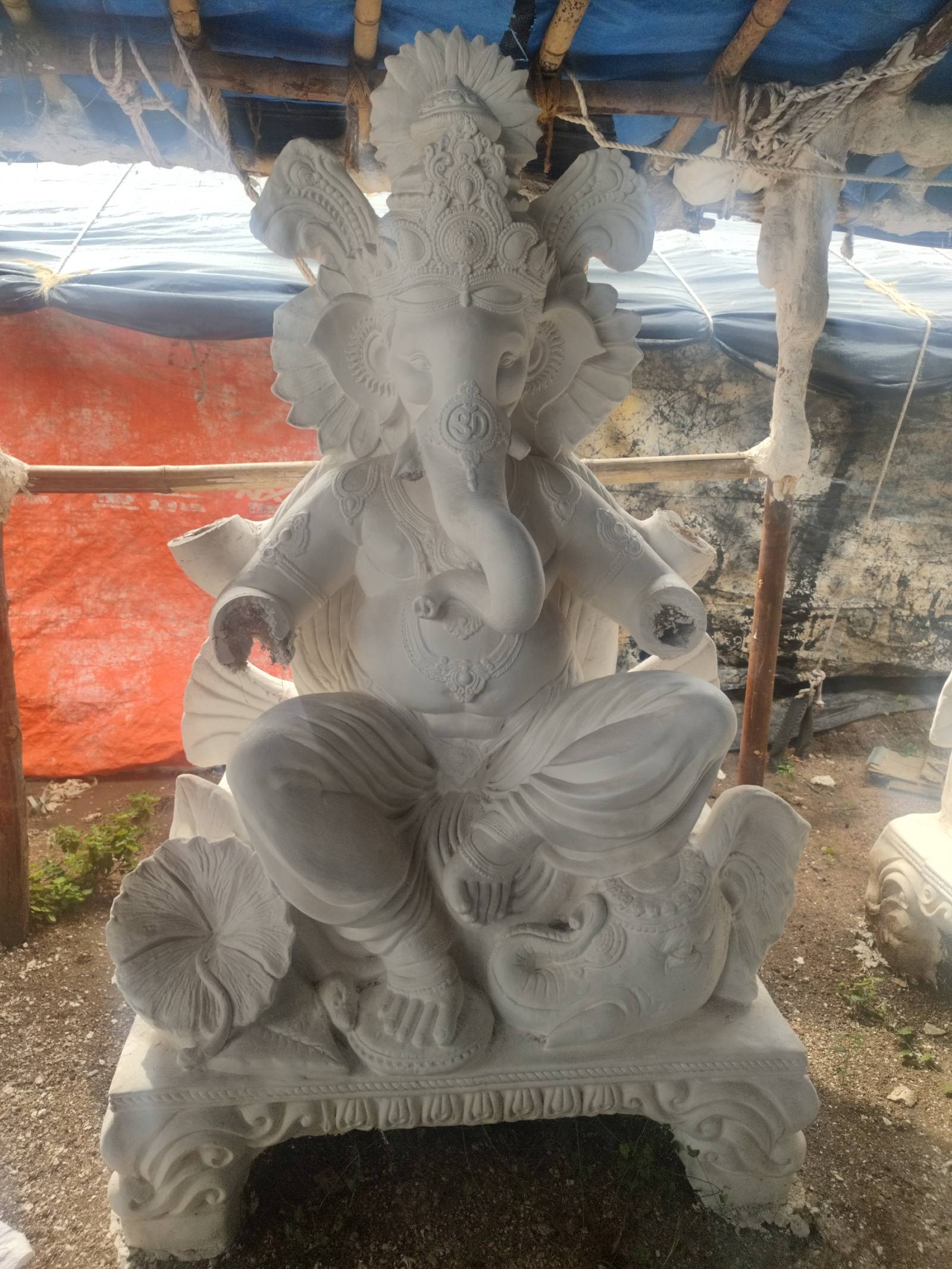 5.5 ft Ganesh Idol