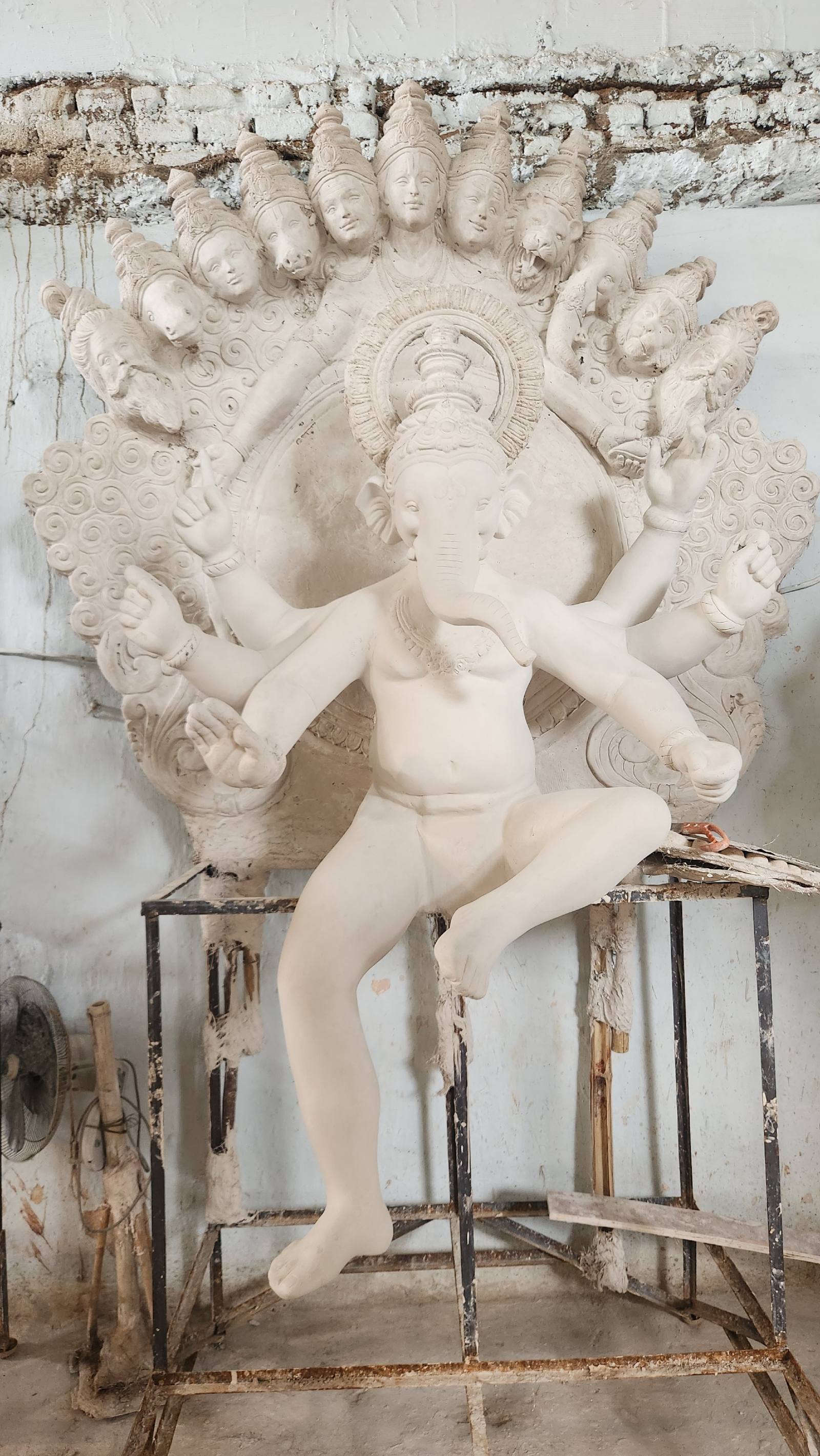 8 ft Ganesh Idol