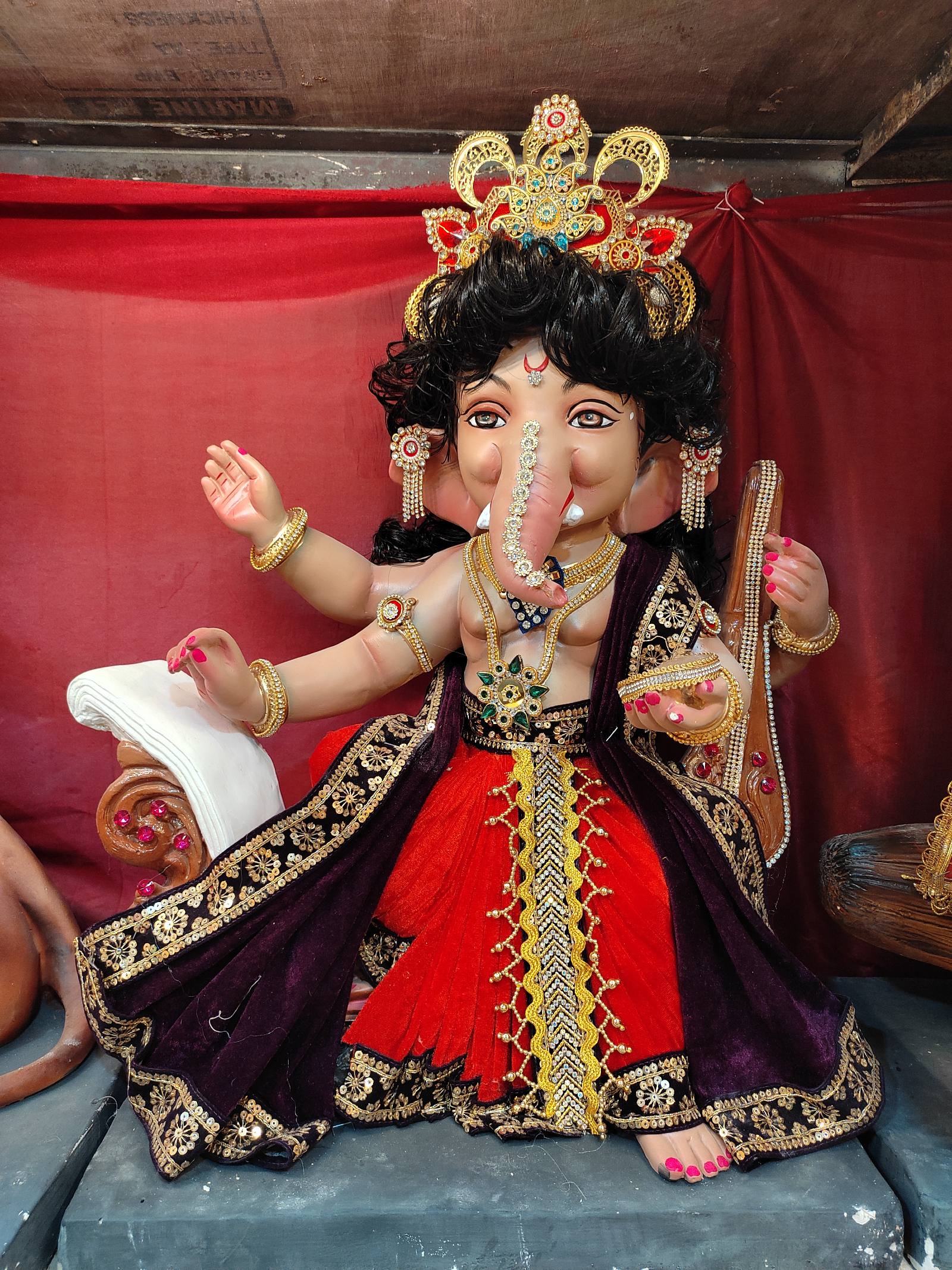 2.5 ft Ganesh Idol