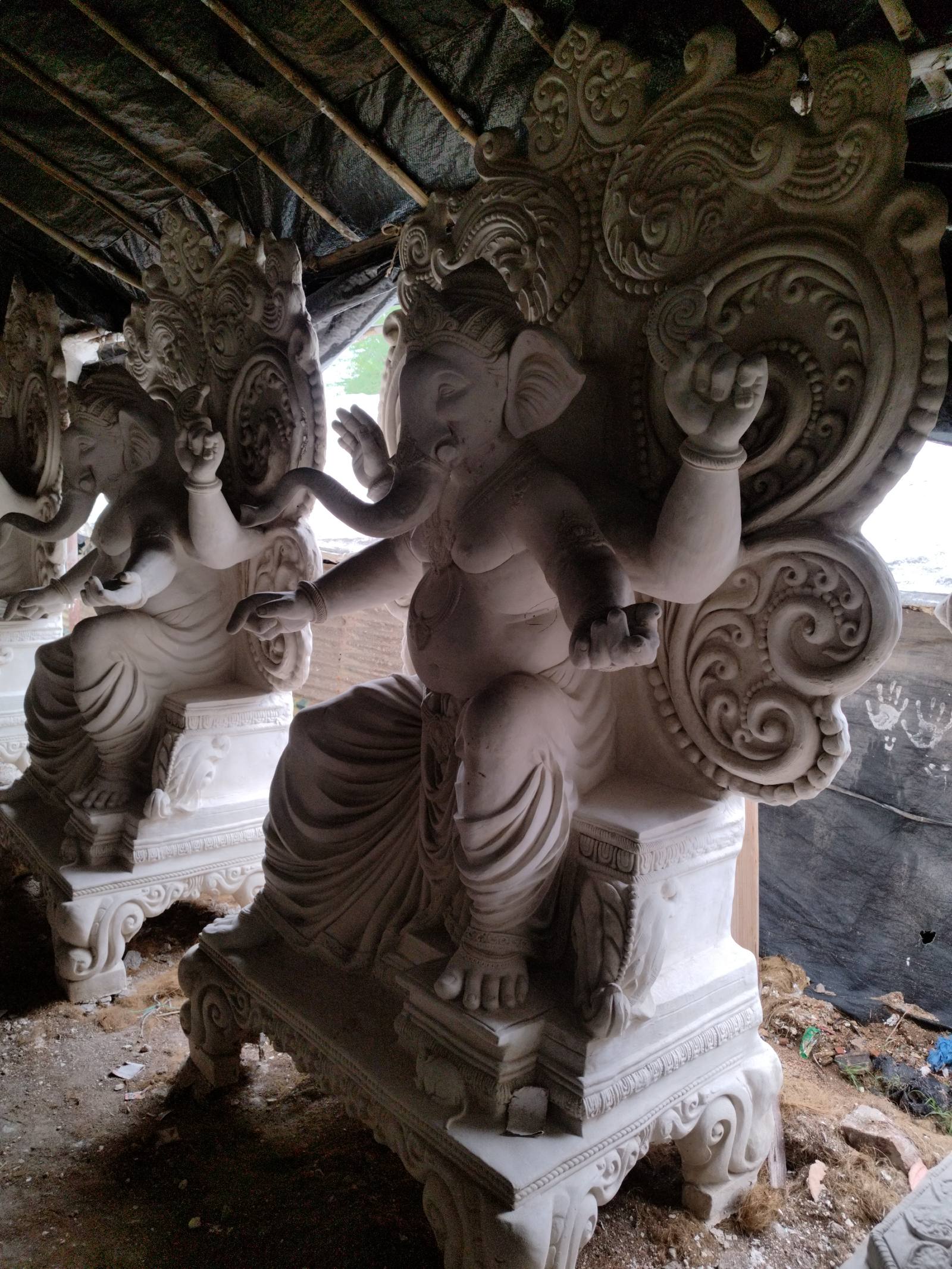 8 ft Ganesh Idol