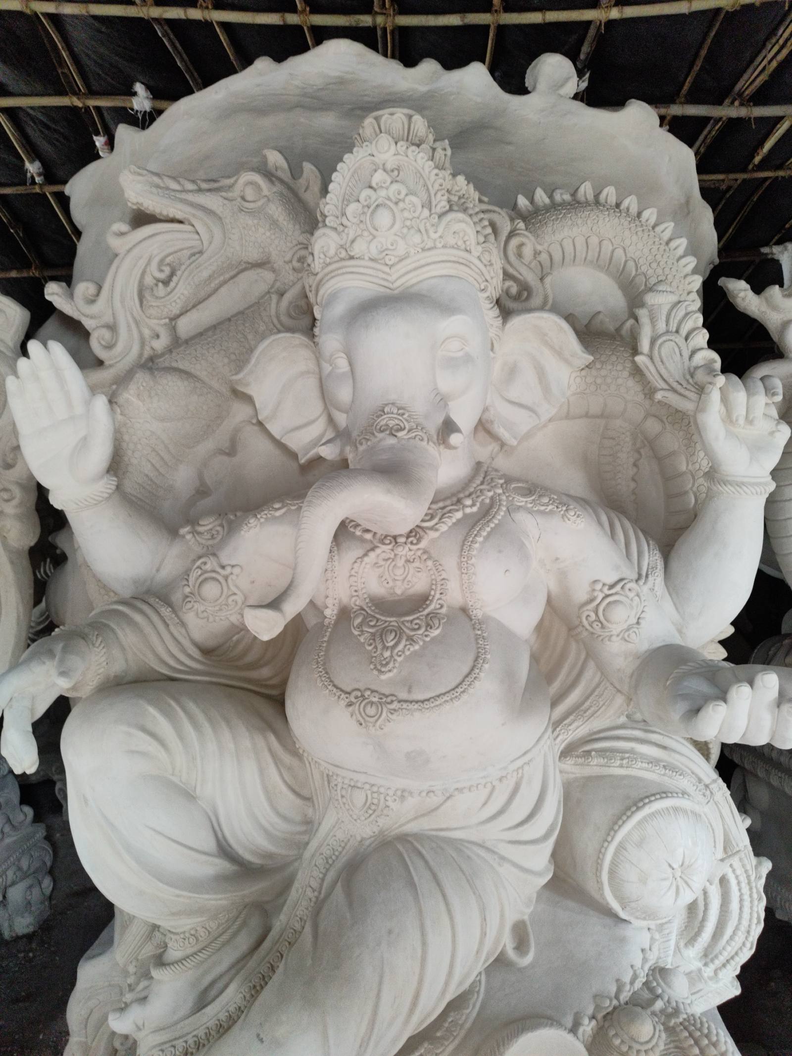 8 ft Ganesh Idol