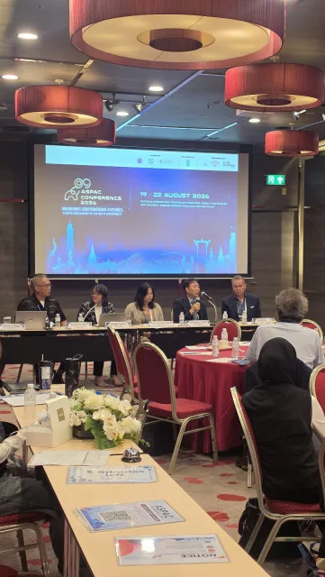 ASPAC Conference 2026에서 기조 연설 중인 박병운 박사(왼쪽에서 네 번째)