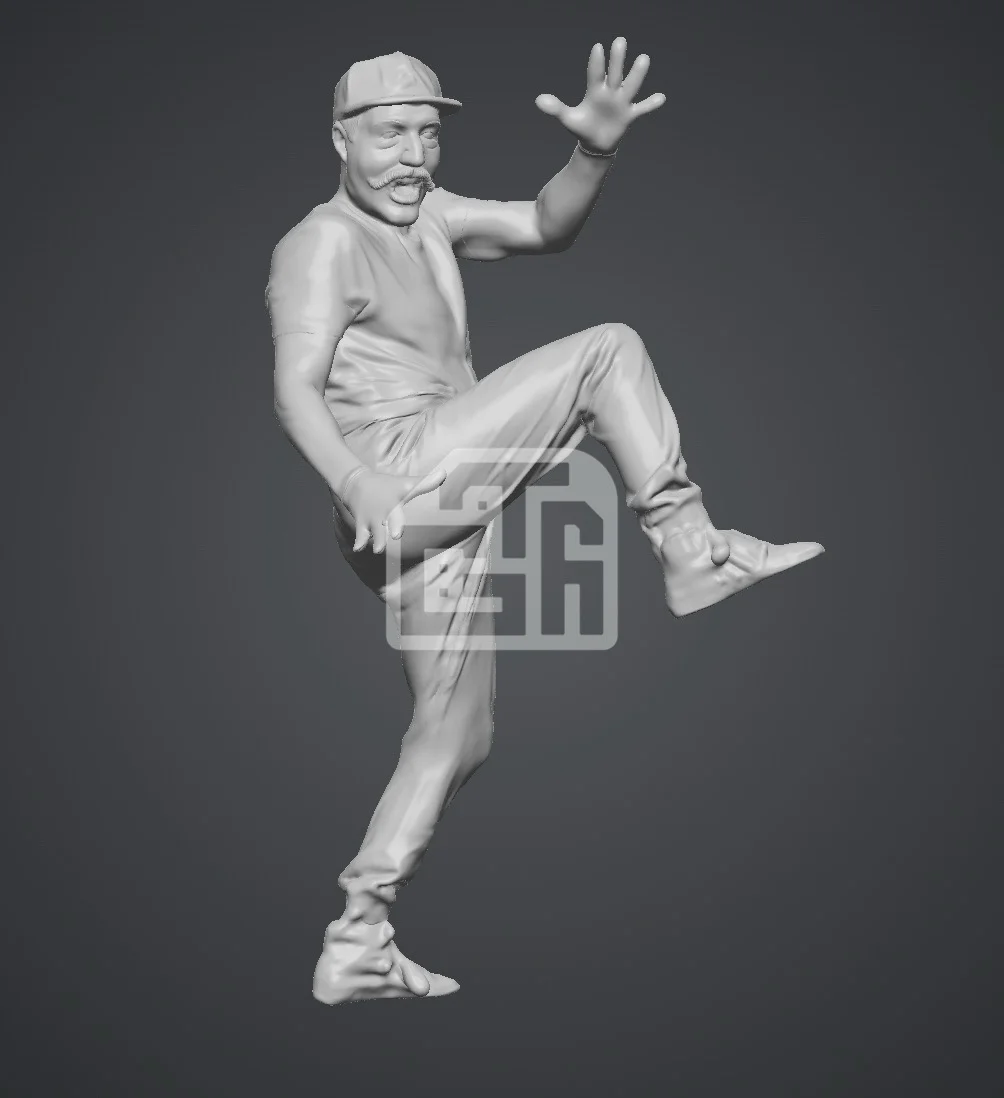 Figure khứa hết hồn ông già giật mình - ảnh 2