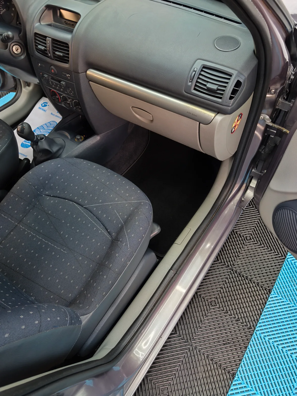 Renault  Clio II — photo 9