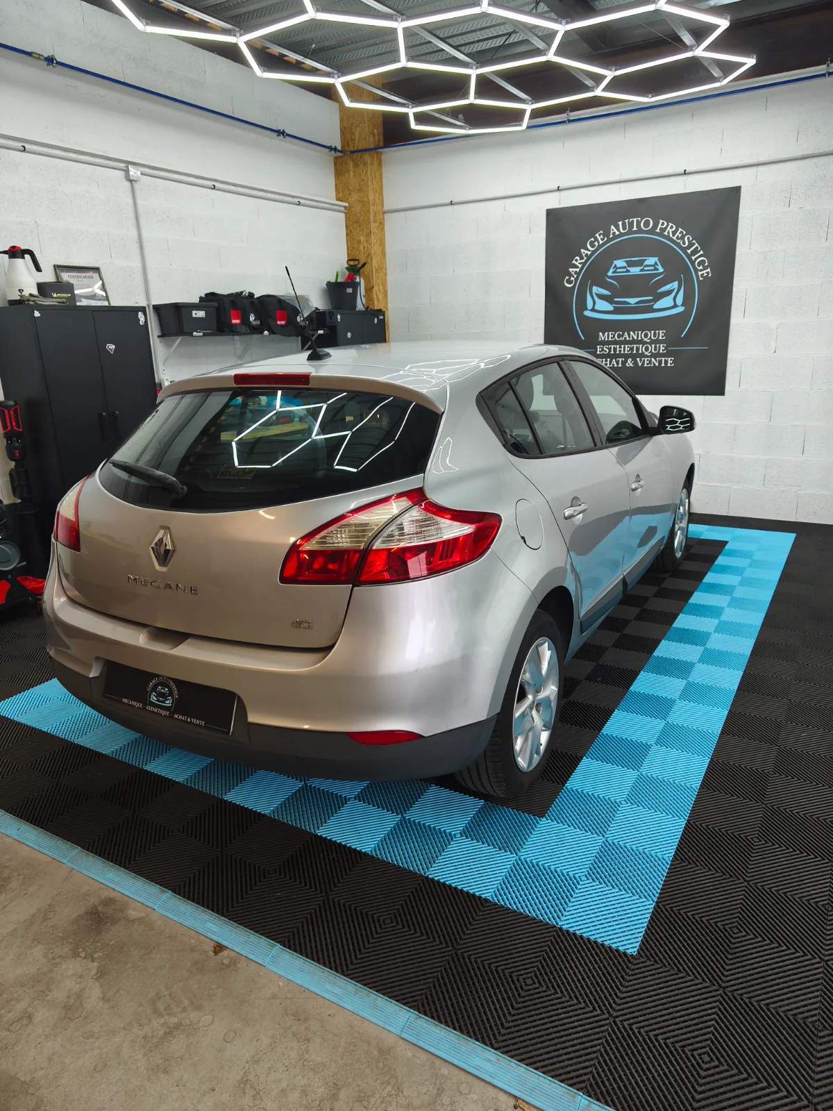 Renault Megane III 1.9 dci 130 — photo 6
