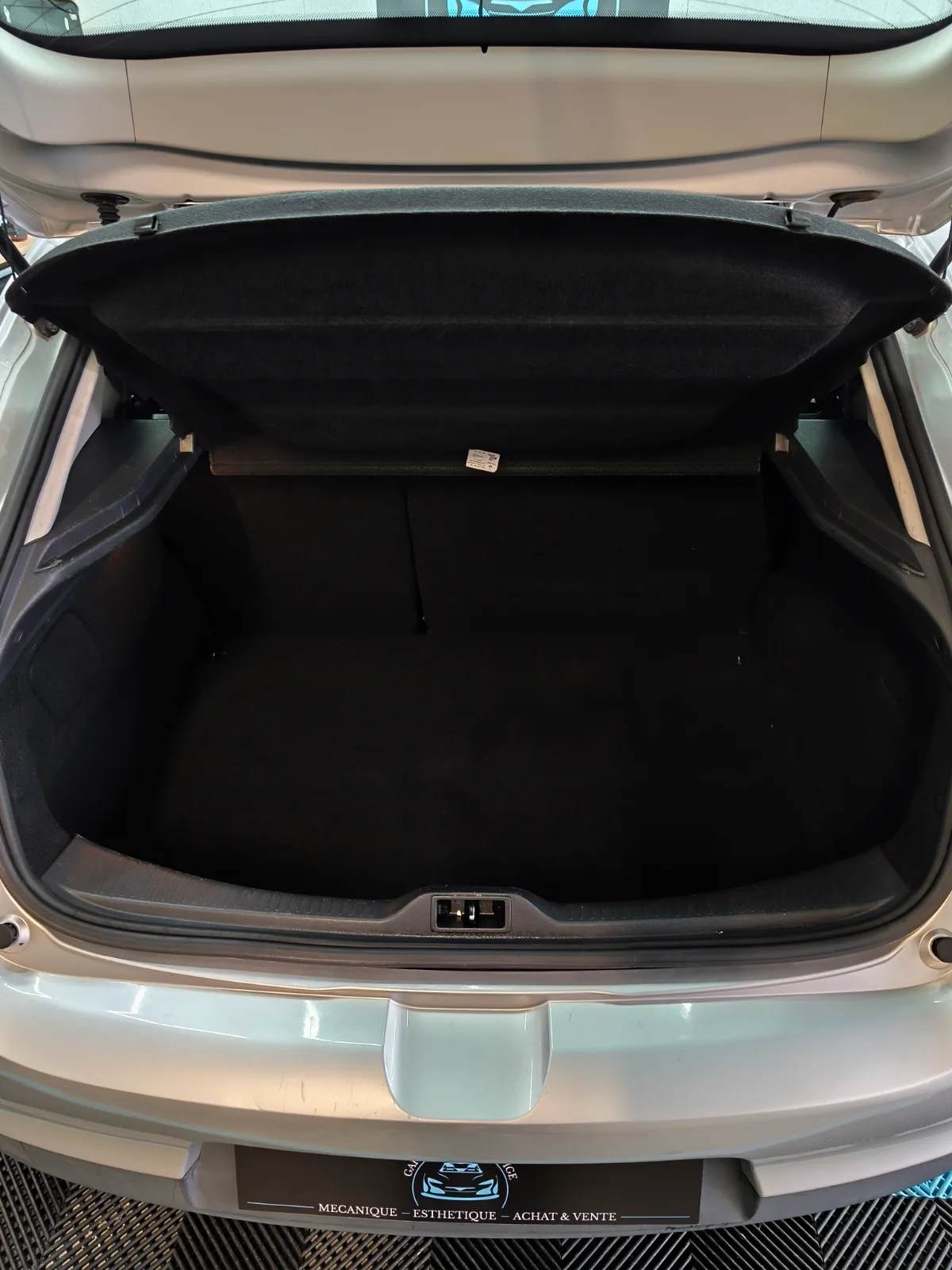 Renault Megane III 1.9 dci 130 — photo 9