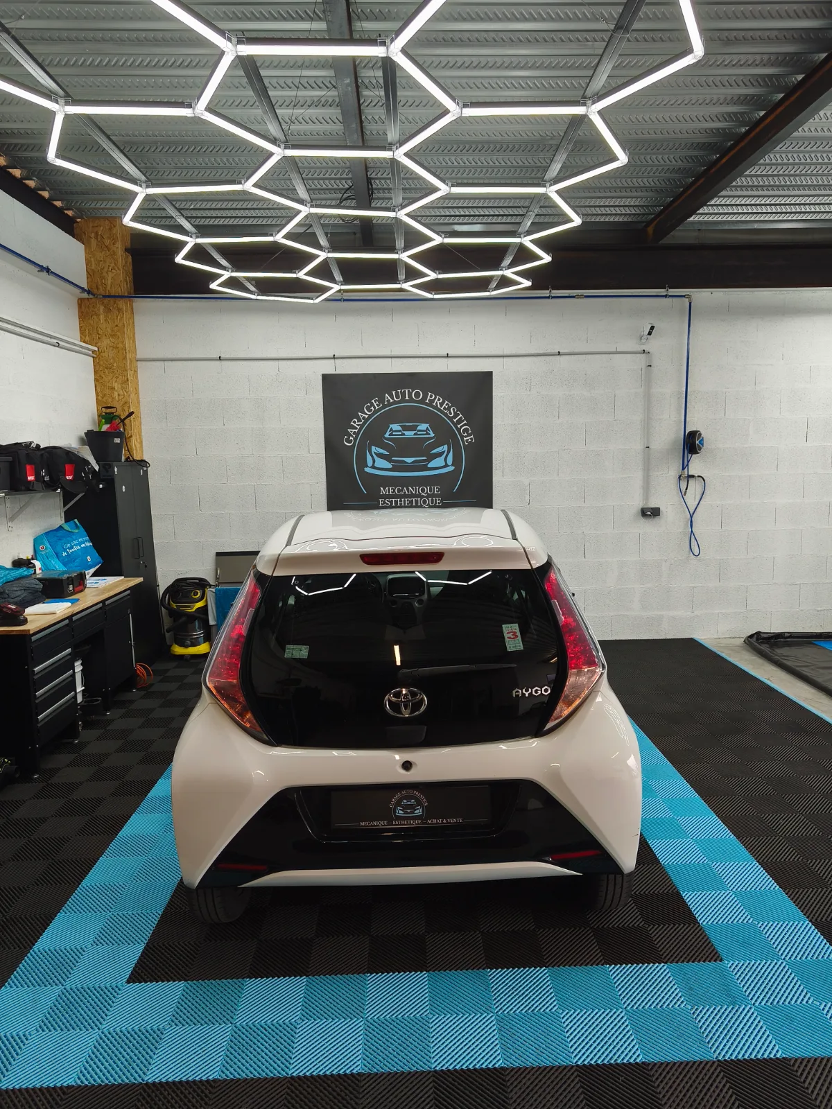 Toyota AYGO 1.0 VVTI 69 — photo 4