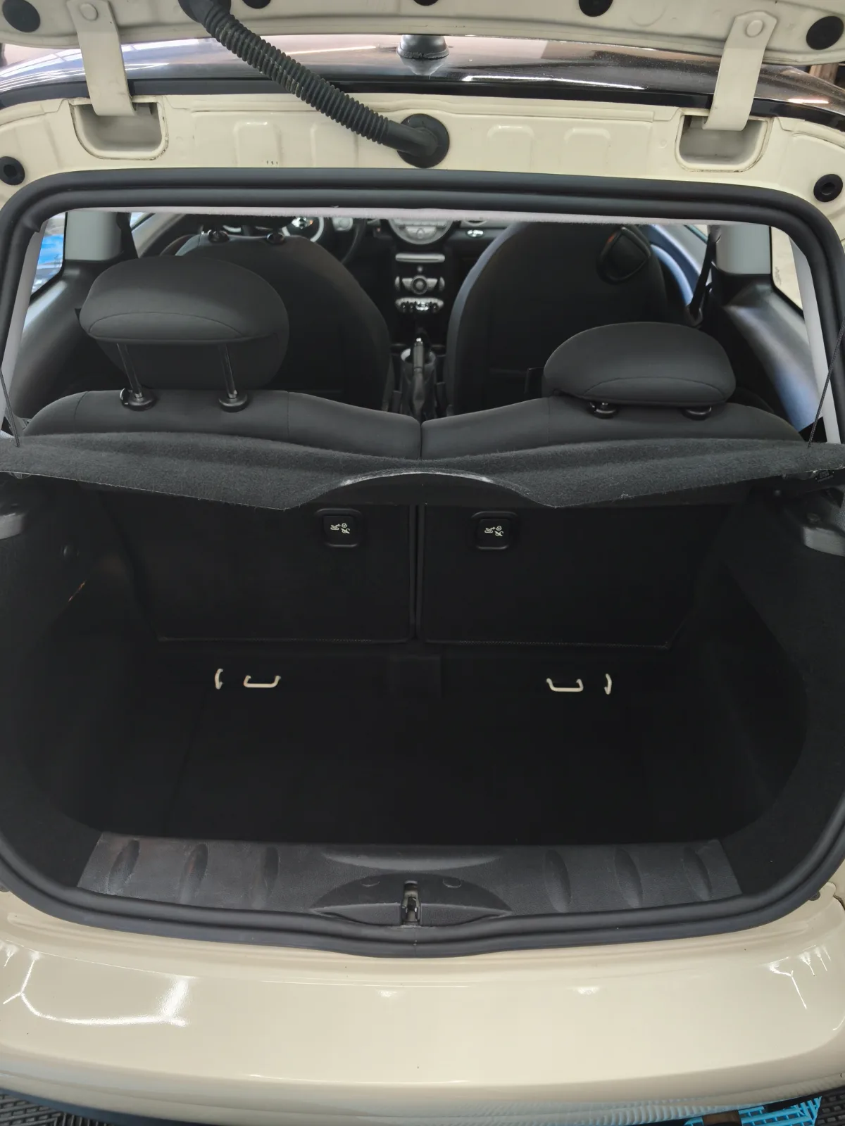 Mini One — photo 10