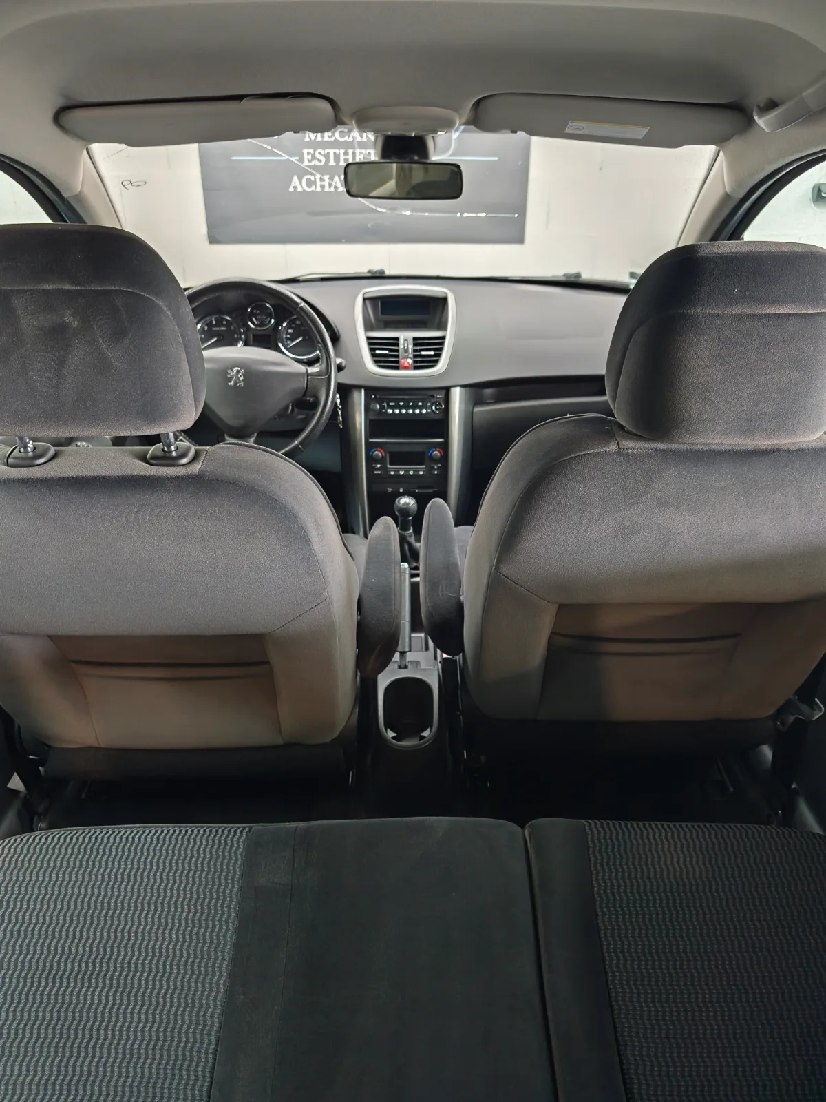 PEUGEOT 207 — photo 9