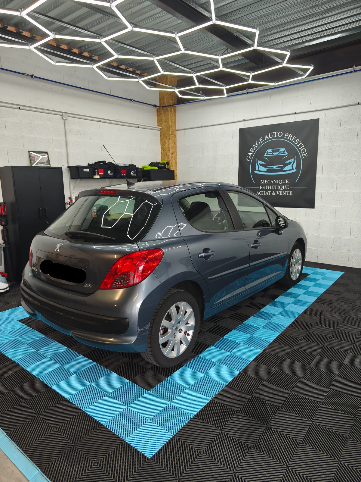 PEUGEOT 207 — photo 4