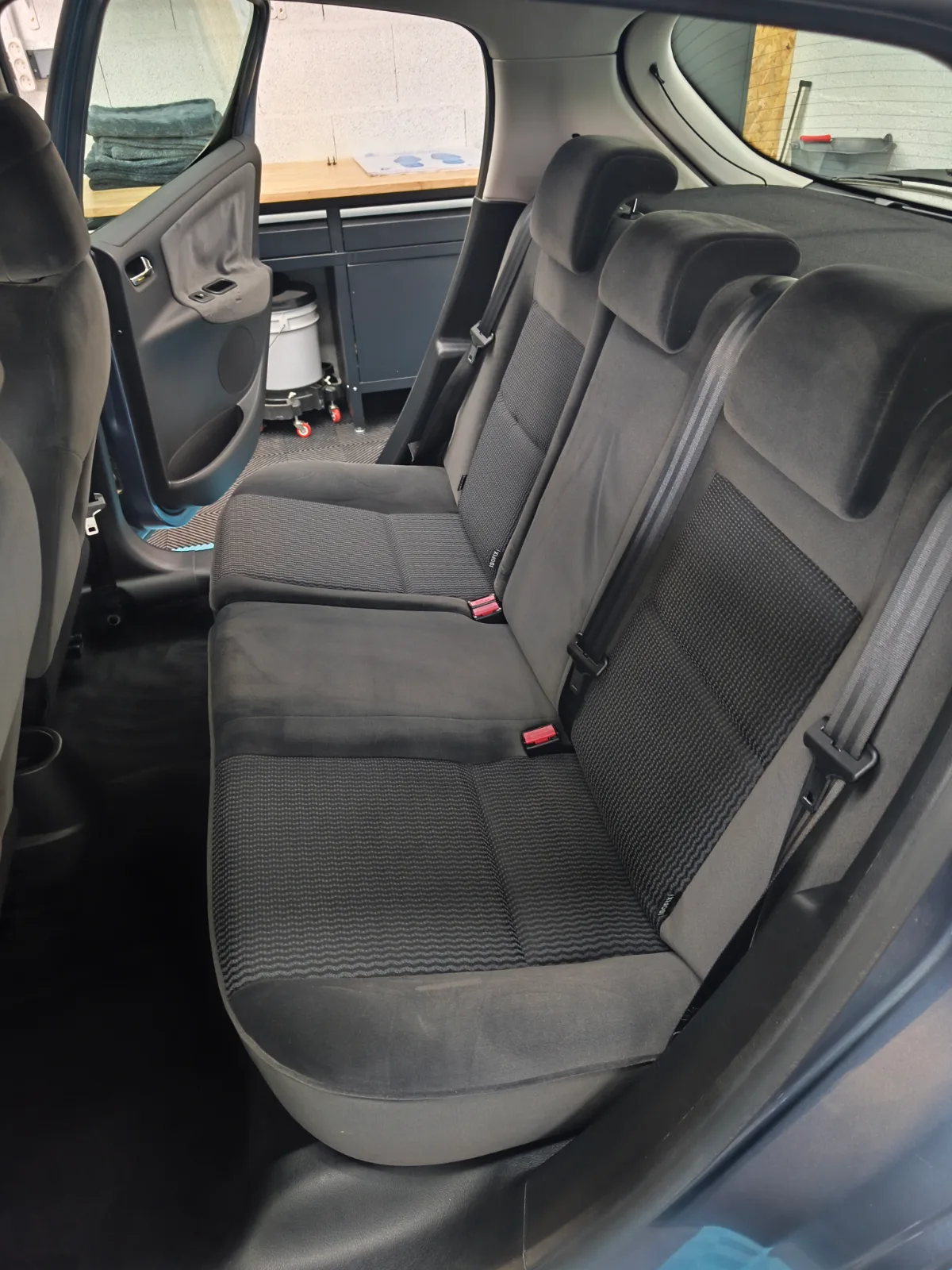 PEUGEOT 207 — photo 8