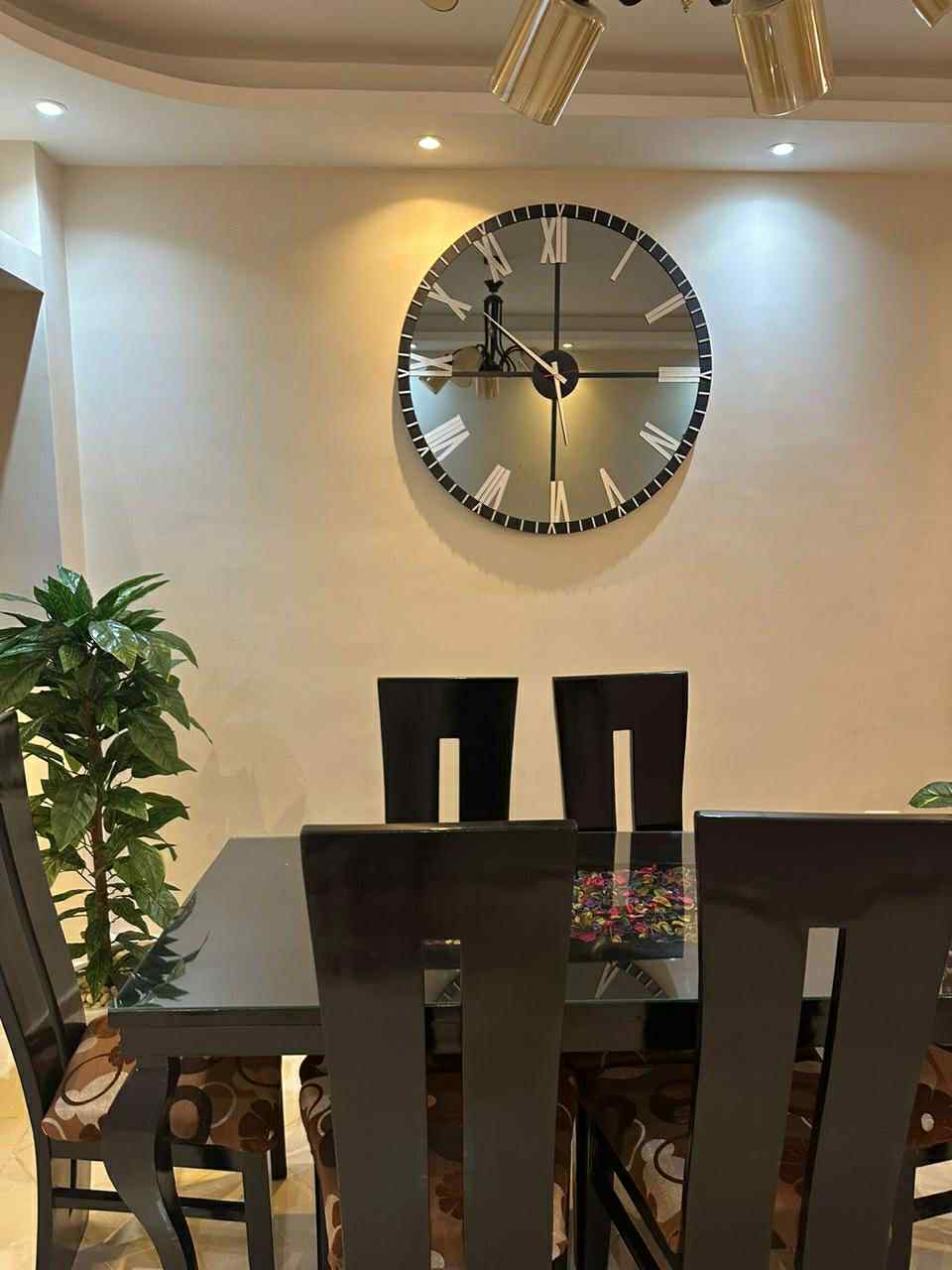 زون 10 دور رابع مفروش