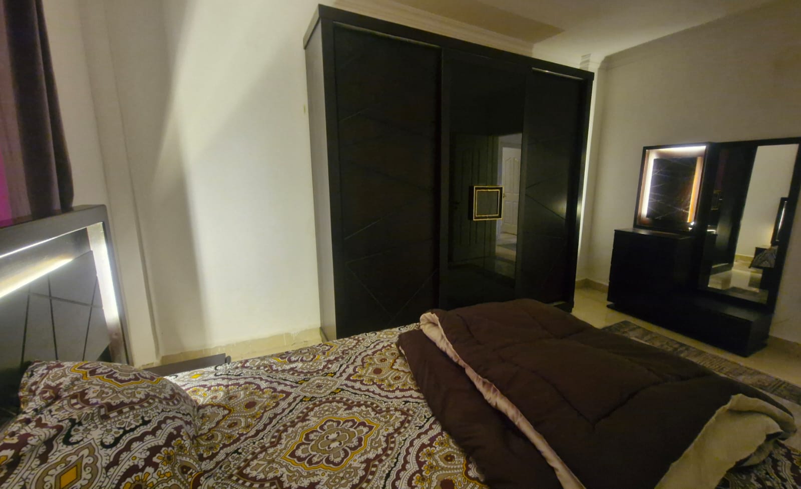 زون 11 دور سادس مفروش - 2