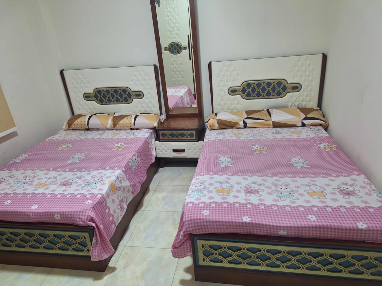 زون 1 دور اول مفروش