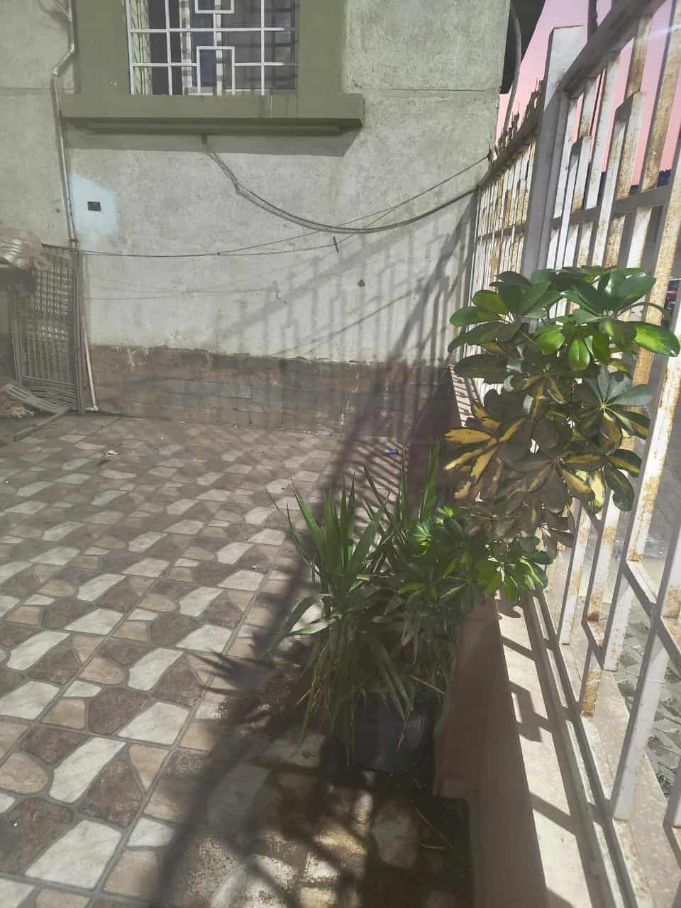 زون 4 ارضى بجاردن مفروش