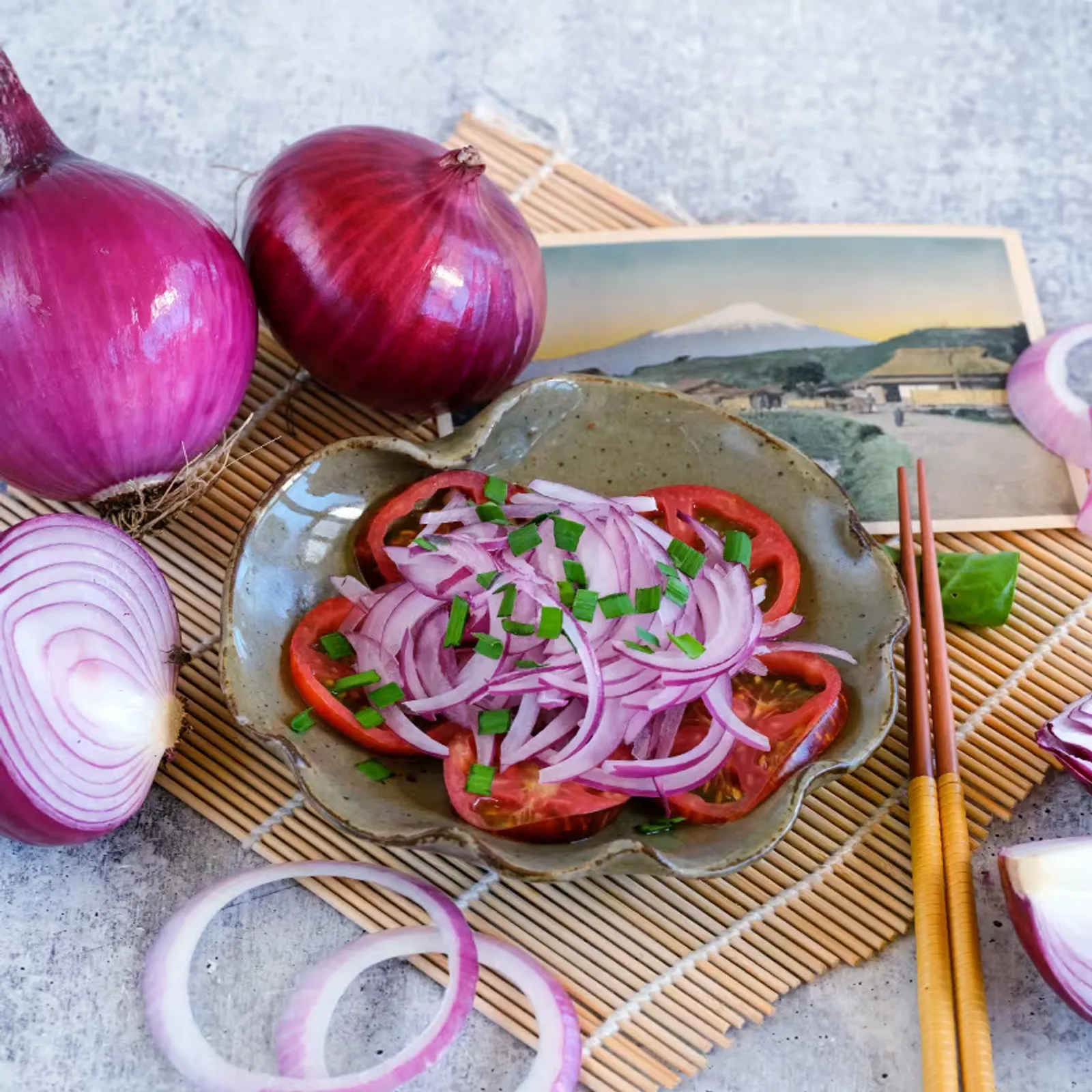 Akatama Salad Red Onions
