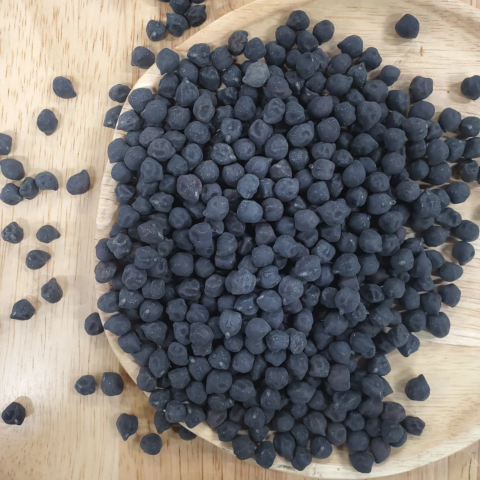 Black Garbanzo Beans