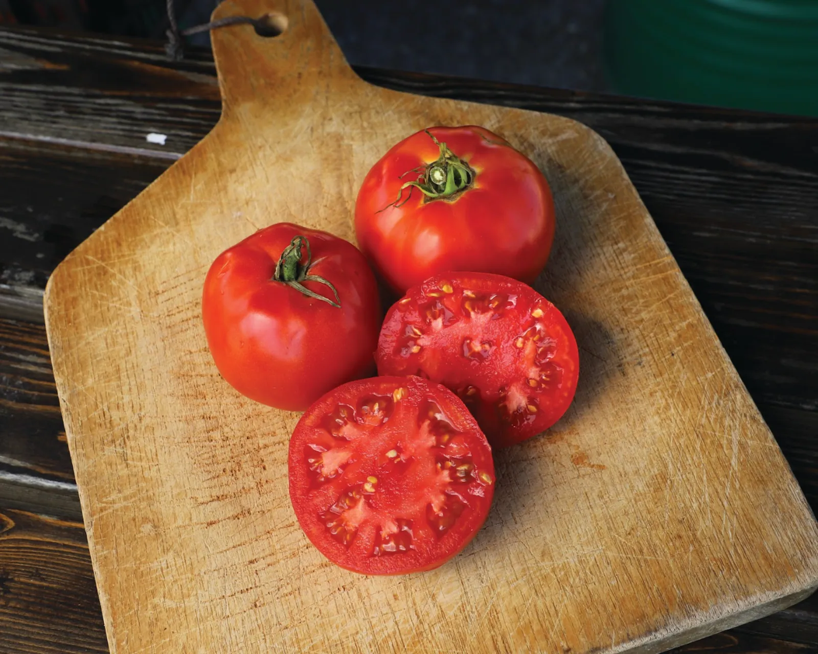 Jet Star Hybrid Slicing Tomatoes