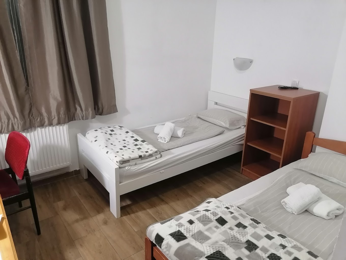 Monterski smestaj za do 14  ljudi