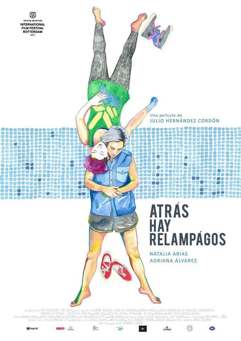 Atrás hay relámpagos poster