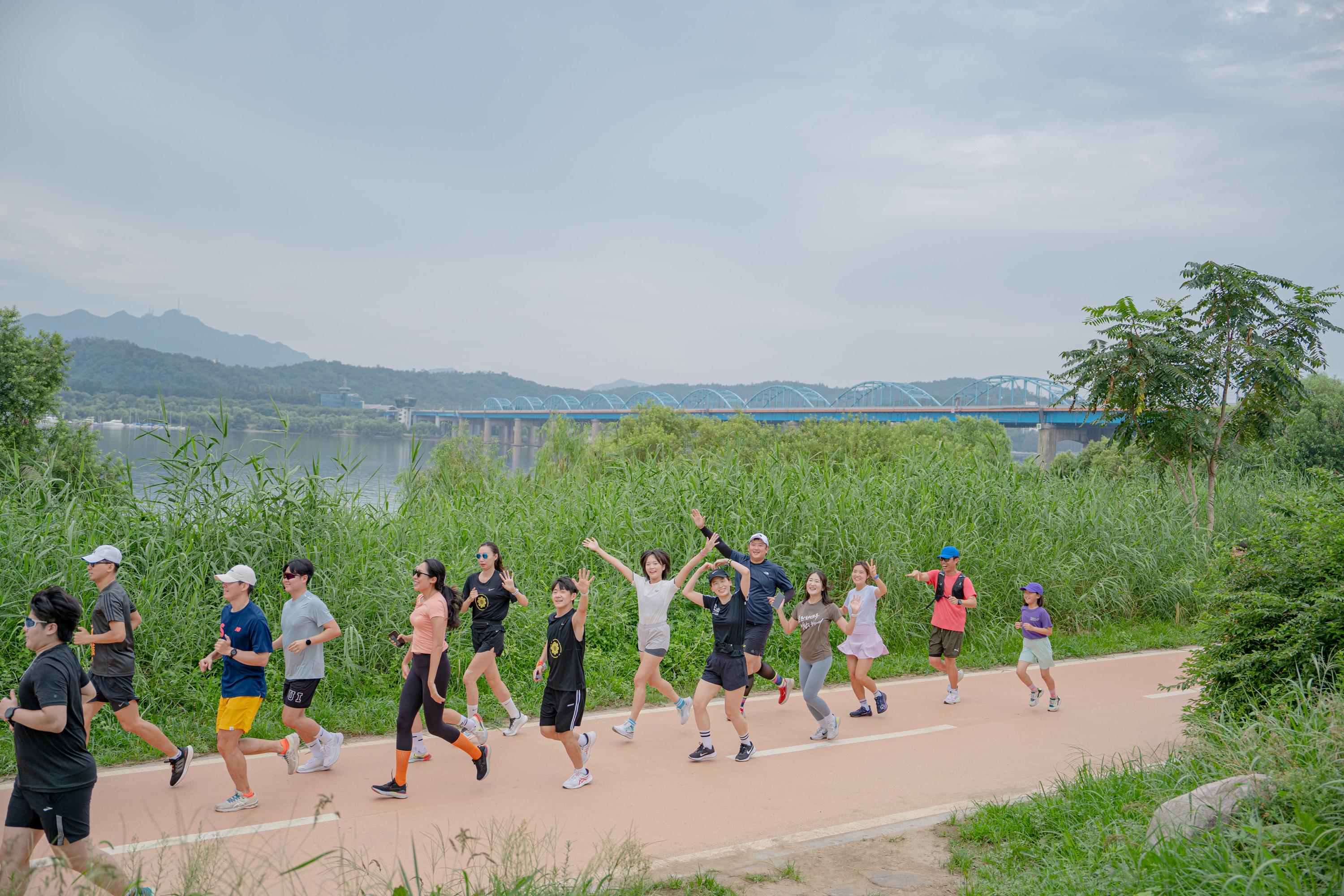 요즘 핫한 러닝크루 문화, 찍먹하기!