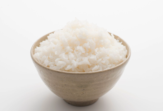 냉장한 쌀밥 먹기