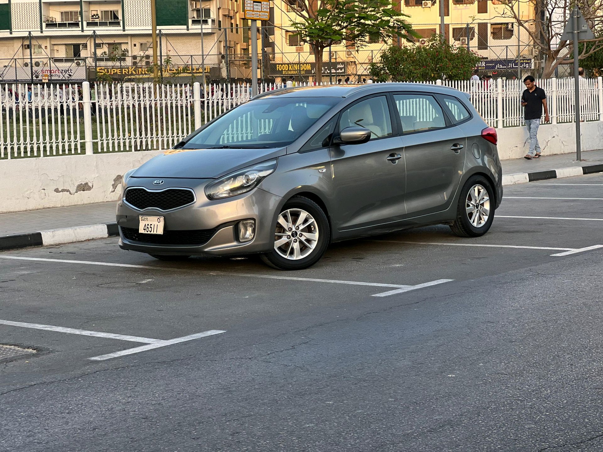 Kia Carens gcc 