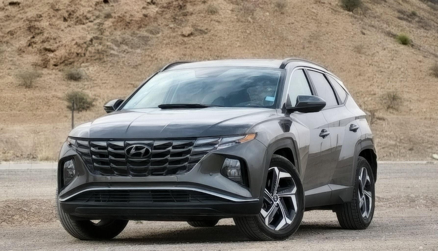 Fully equipped 2022 Hyundai Tucson SLE.