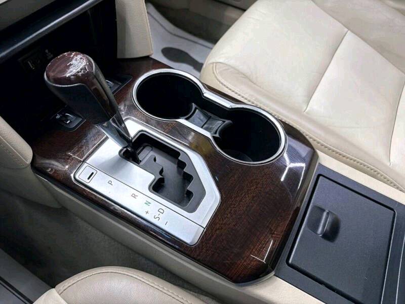 Toyota Camry 2012 photo 6