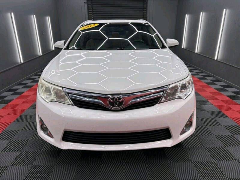 Toyota Camry 2012 photo 1