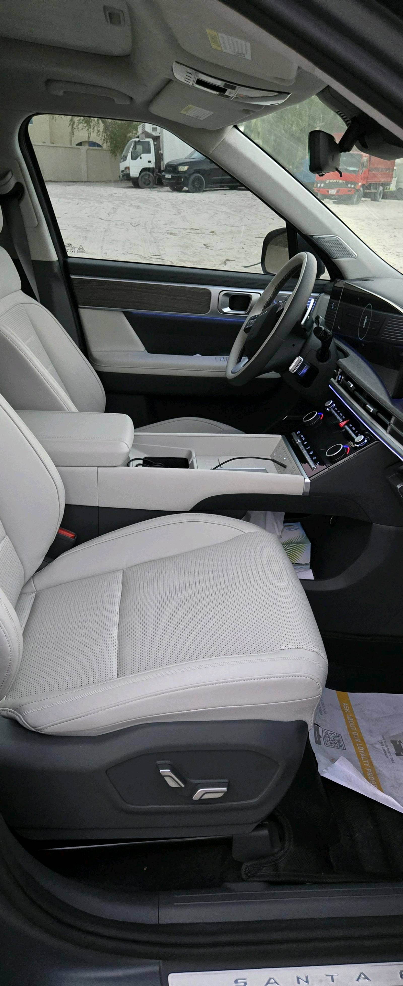 Hyundai Santa Fe 2024 photo 1