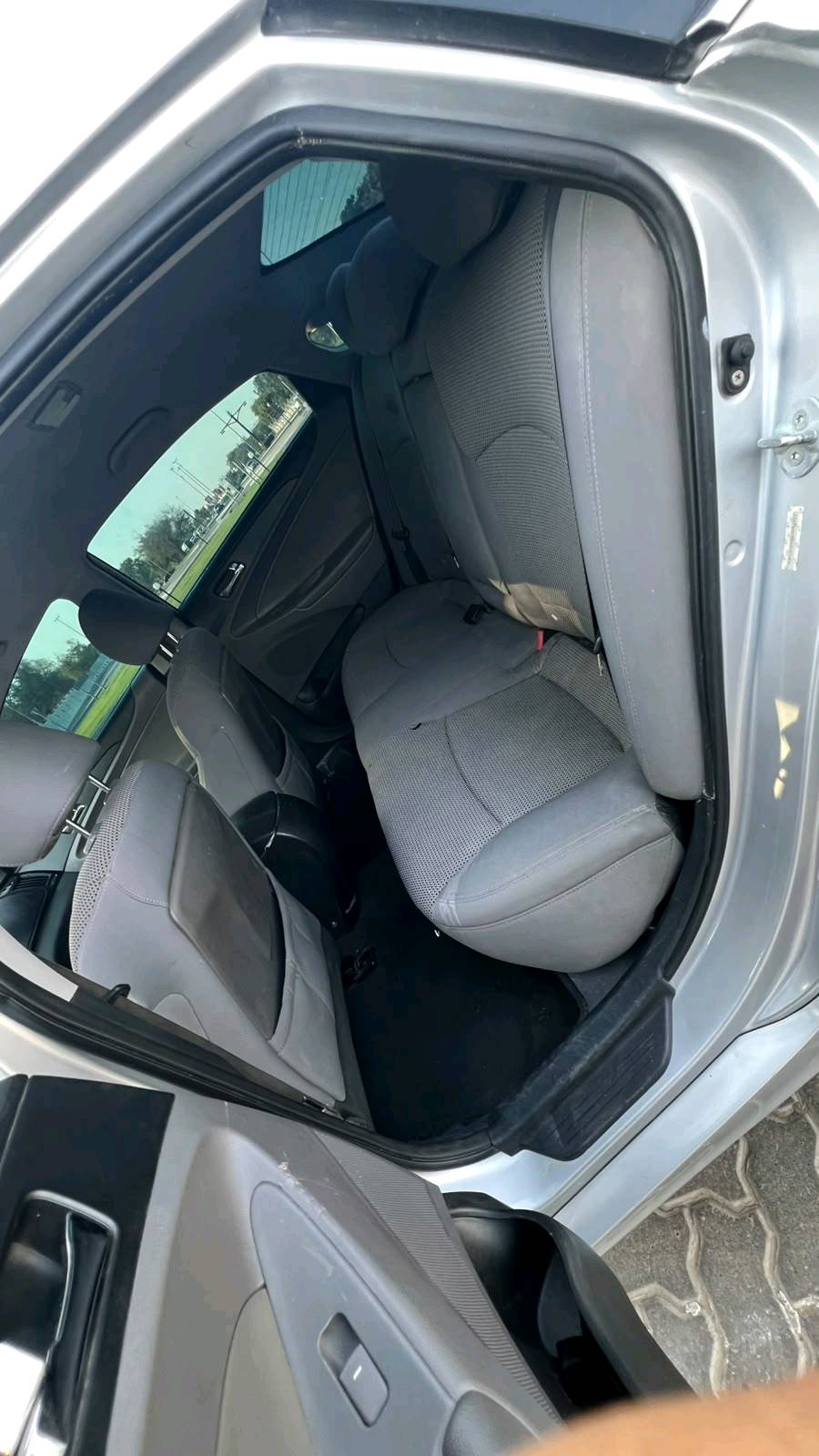 Hyundai Sonata 2011 photo 8