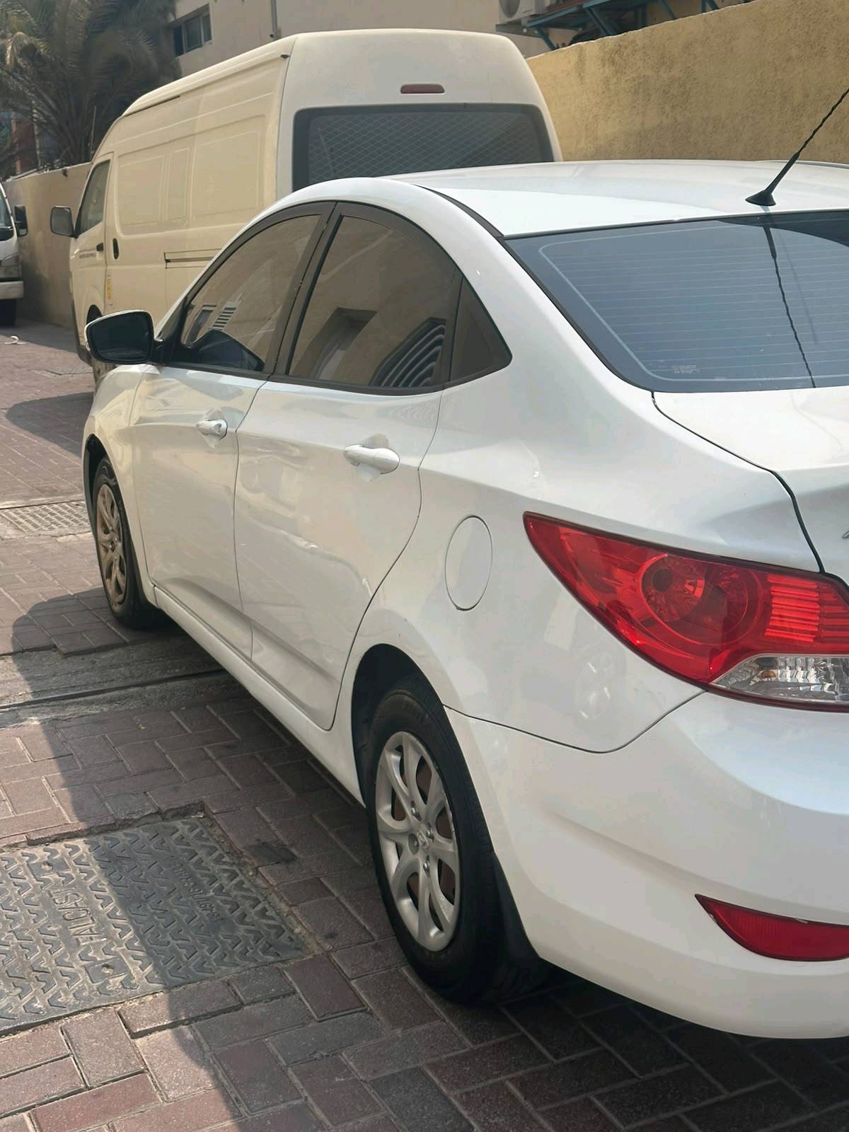 Hyundai Accent 2015 photo 3