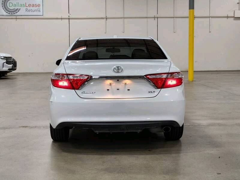 Toyota Camry 2017 photo 10