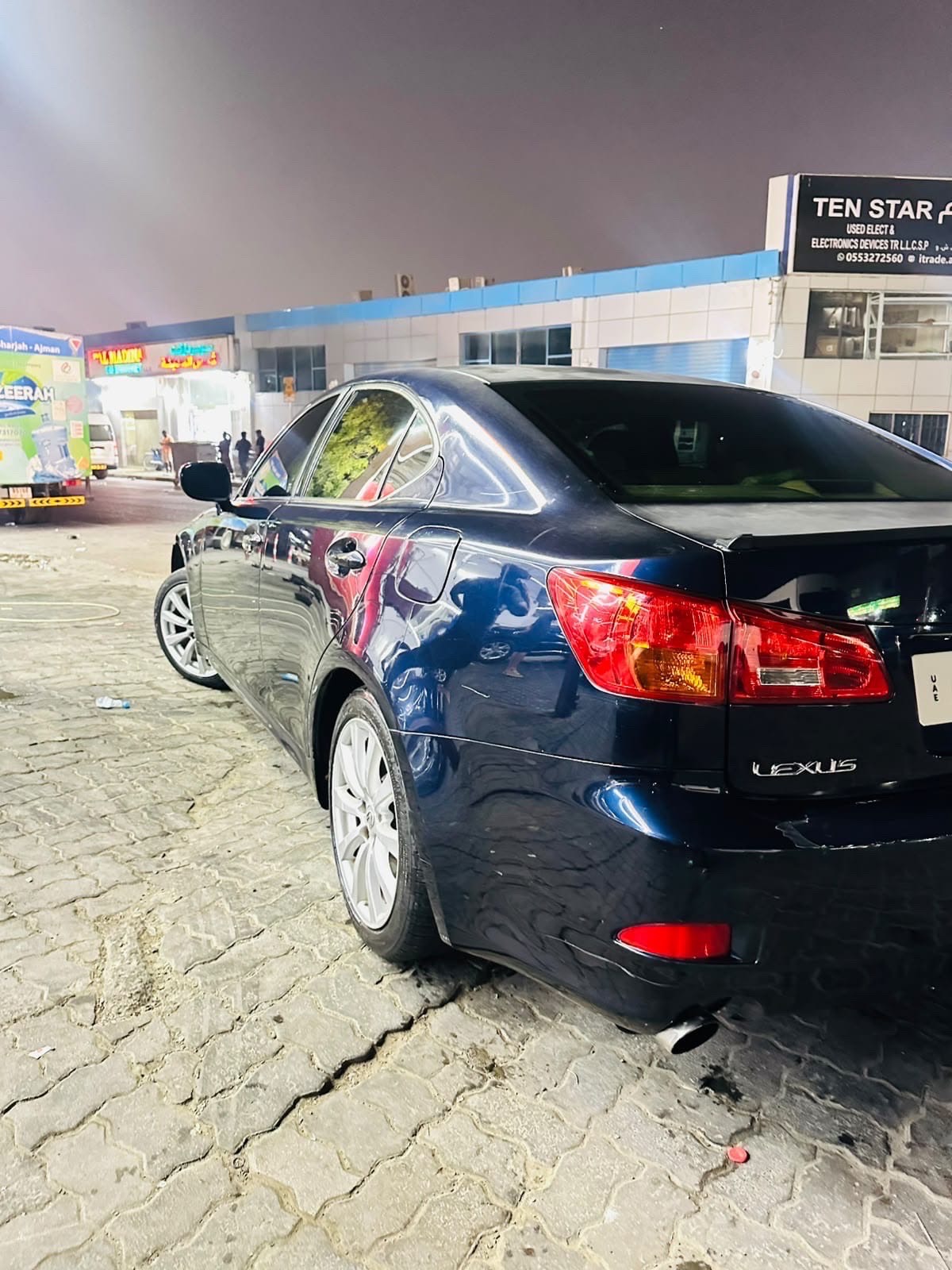 Lexus IS 2006 photo 1