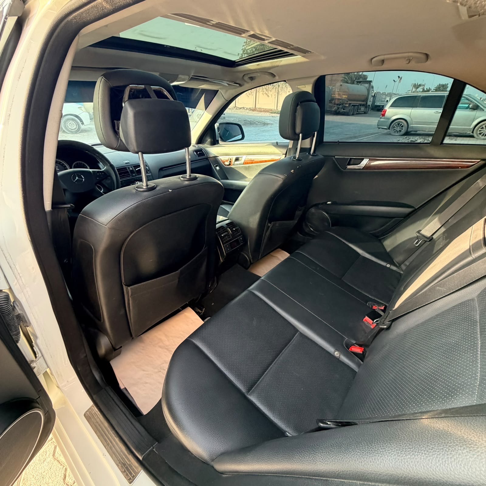Mercedes-Benz C-Class 2009 photo 6