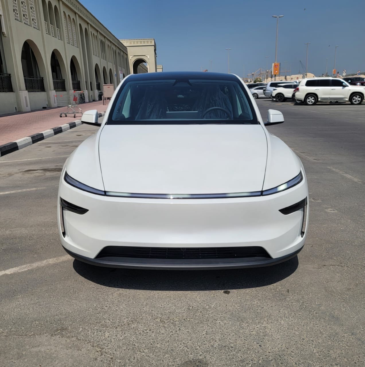 Tesla Model Y 2026 photo 3