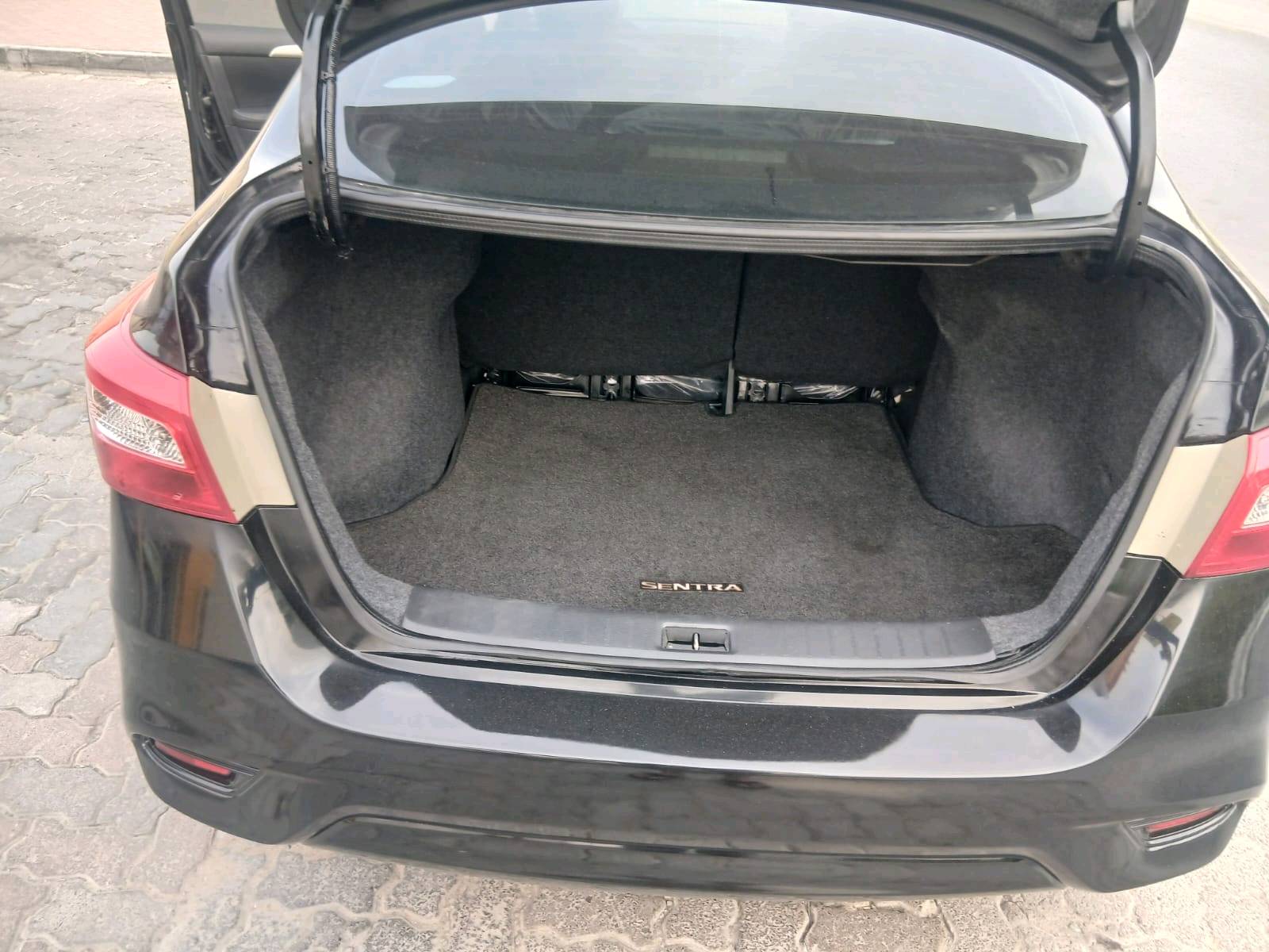 Nissan Sentra 2019 photo 8