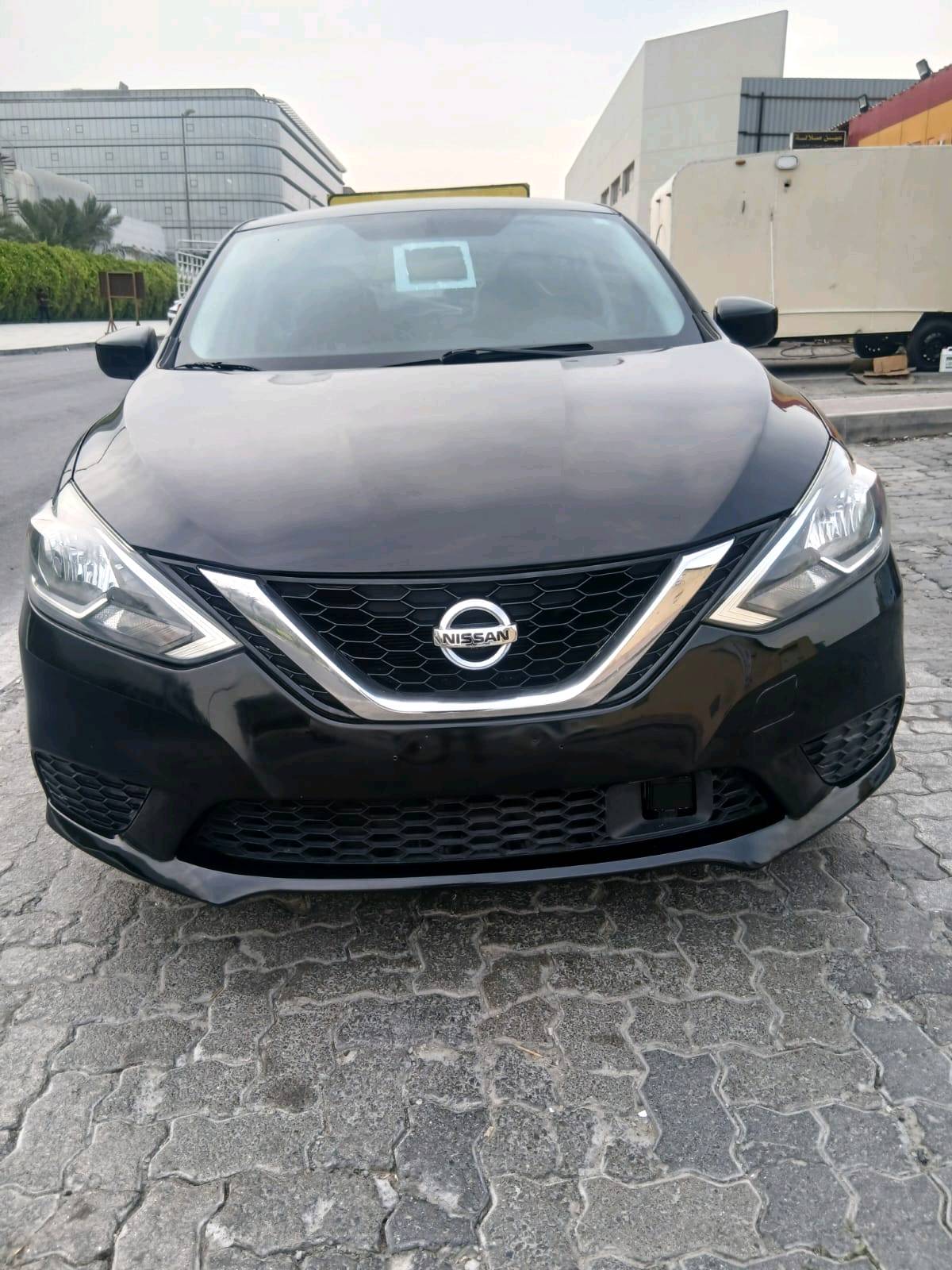 Nissan Sentra 2019 photo 1