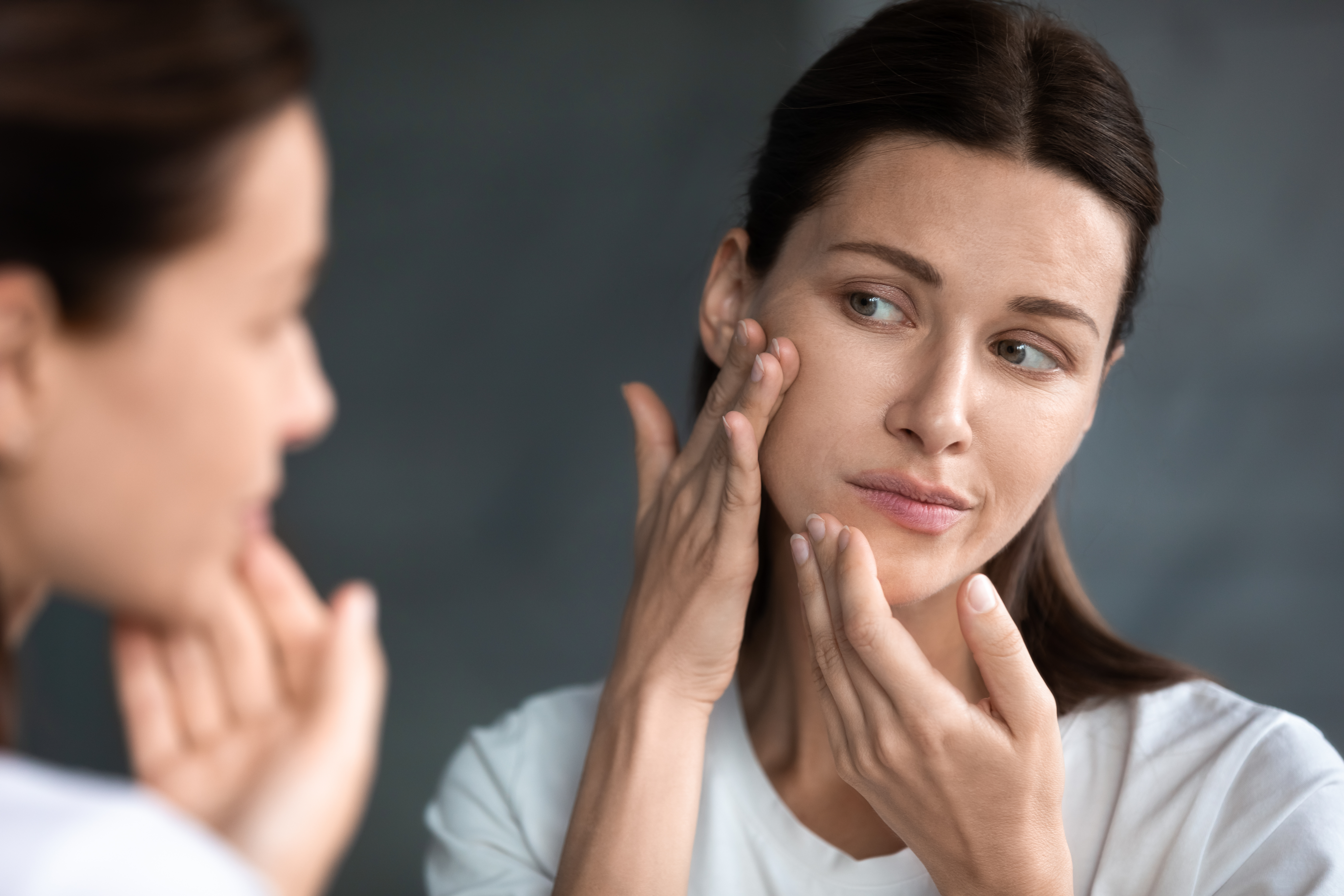 Body Dysmorphic vs Self-Consciousness - Amaha