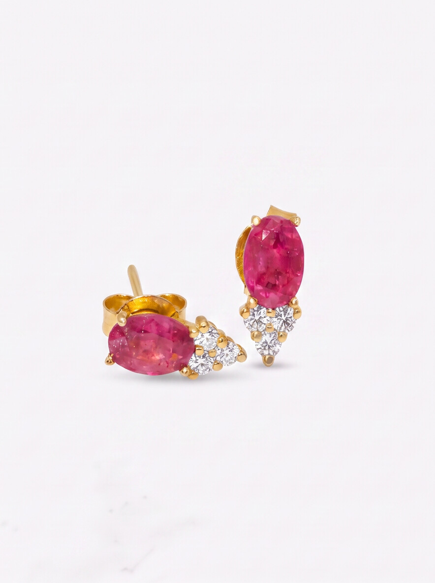 Par de Brincos em Ouro Amarelo 18K com Turmalinas Rosas e Diamantes Naturais