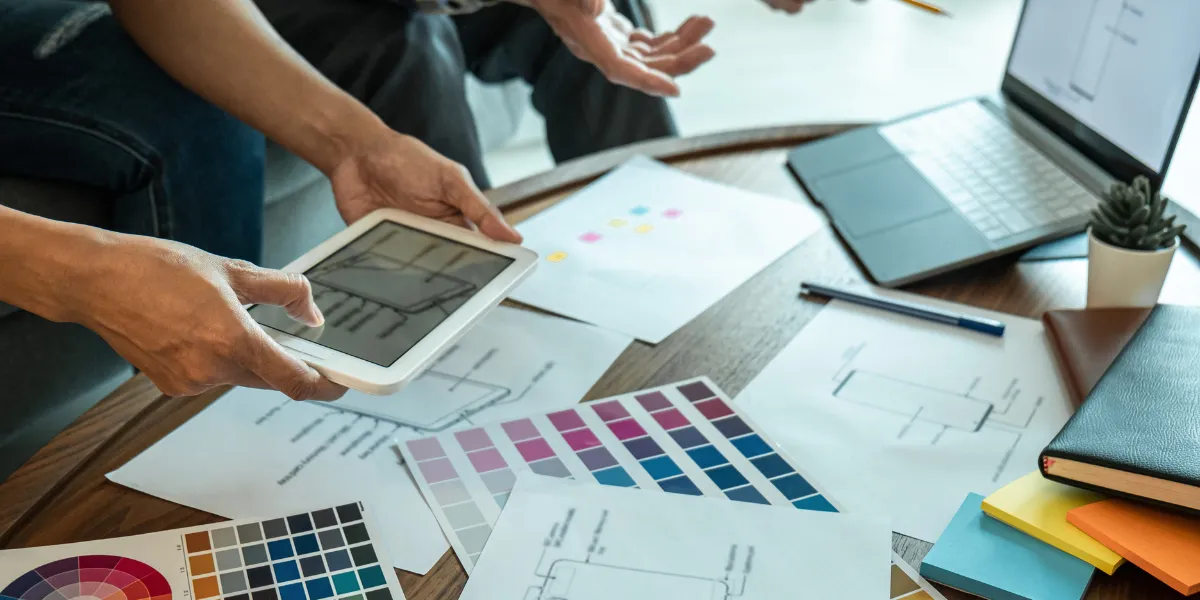 Diseño web vs desarrollo web: en qué se diferencian y cuál necesitás