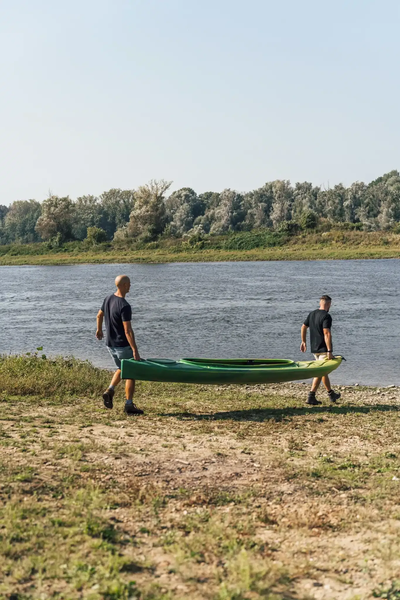 Professionele sport- en actiefotografie voor Kano Maastricht, met dynamische beelden op het water, teamwork, beweging en de sportieve beleving in Maastricht.