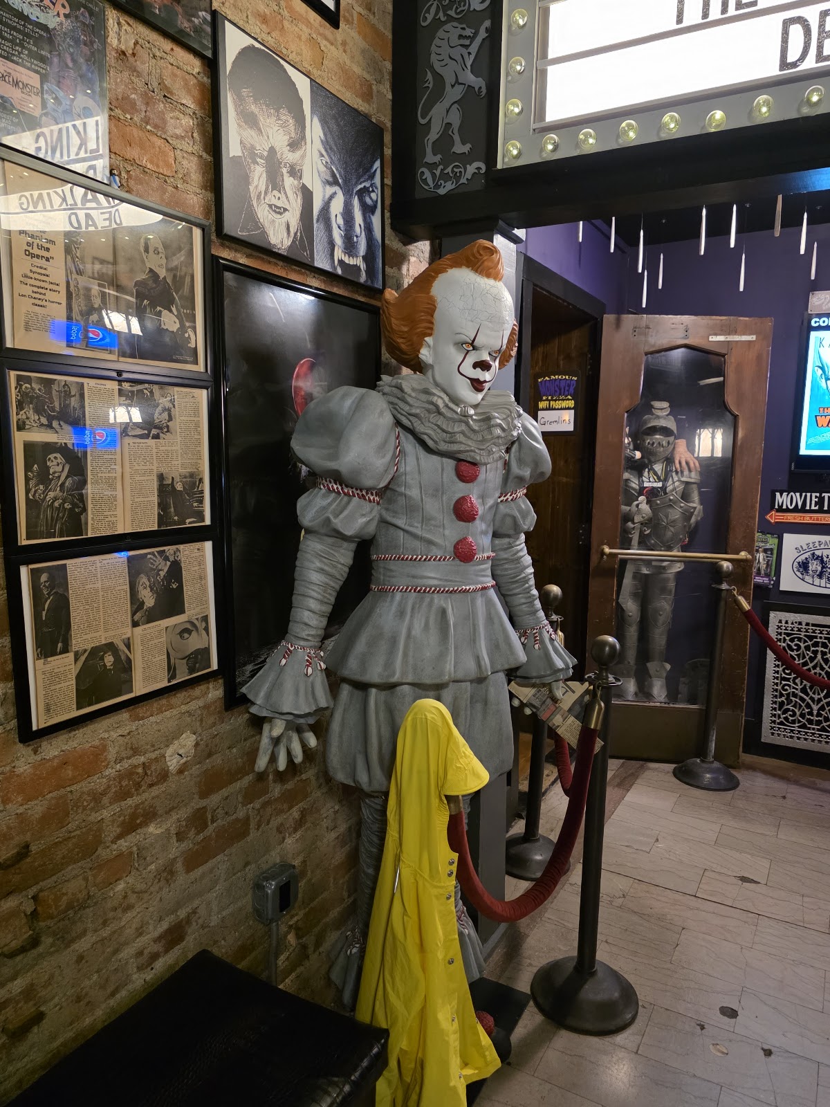 Famous Monster Pizza gallery 5