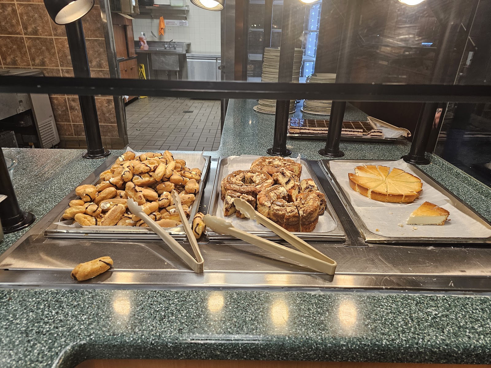 Paradise Buffet gallery 3